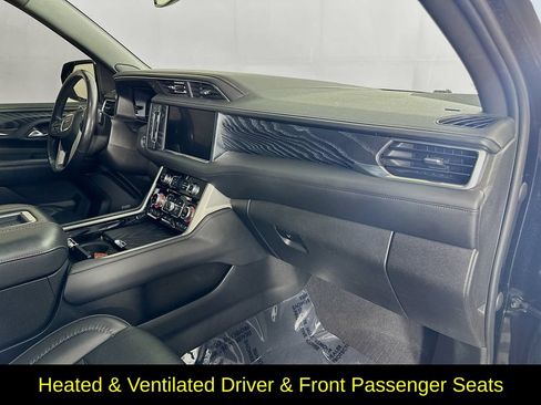 Used 2022 GMC Yukon XL Denali AWD/4WD image 39