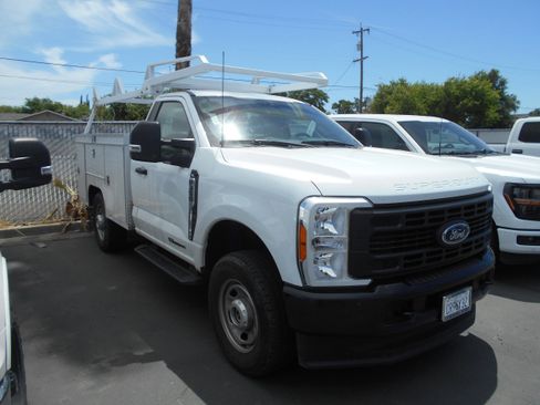 Used 2023 Ford F350 XL w/ FX4 Off-Road Package AWD/4WD image 1