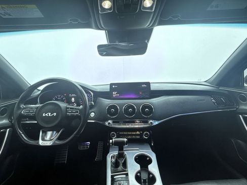 Used 2022 Kia Stinger GT1 image 19