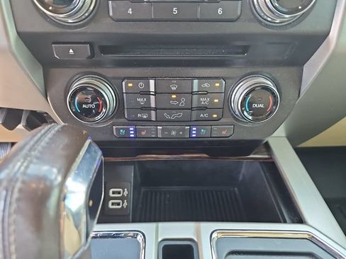 Certified 2018 Ford F150 Lariat w/ Equipment Group 502A Luxury AWD/4WD image 22