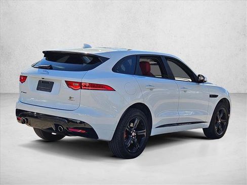 Used 2017 Jaguar F-PACE S image 5