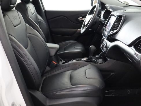 Used 2019 Jeep Cherokee Limited AWD/4WD image 18