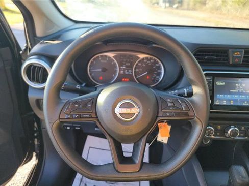 Used 2024 Nissan Versa S w/ S Plus Package image 7