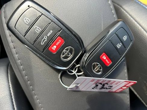 Used 2023 Toyota Corolla Cross AWD Hybrid w/ Convenience Package image 29