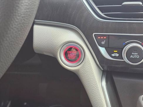 Used 2019 Honda Accord EX image 26