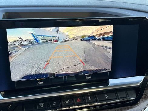 Used 2024 Chevrolet Silverado 3500 LT w/ Convenience Package image 15