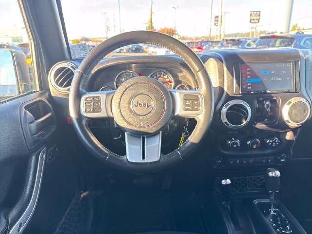 Used 2017 Jeep Wrangler Unlimited Rubicon AWD/4WD image 17