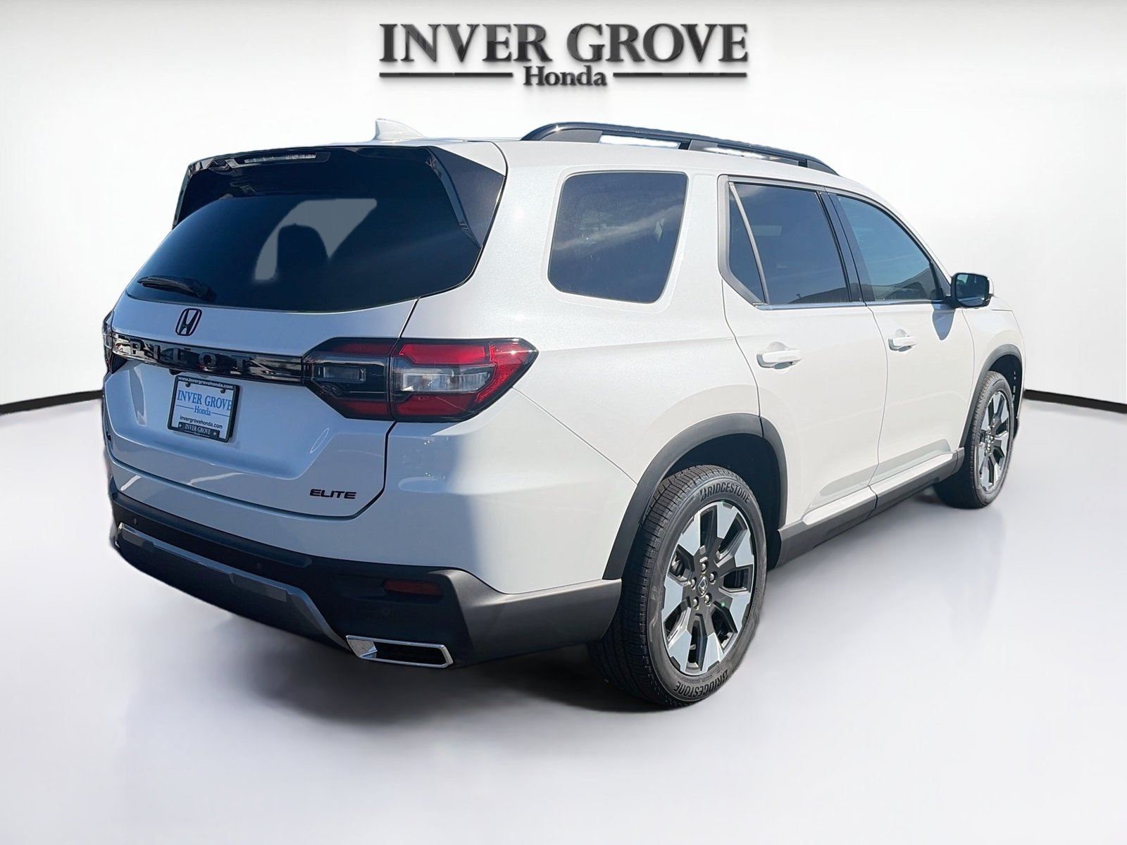 New 2026 Honda Pilot Elite image 2
