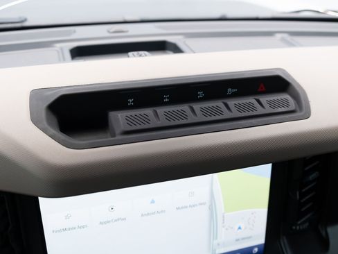 Used 2023 Ford Bronco Wildtrak image 7