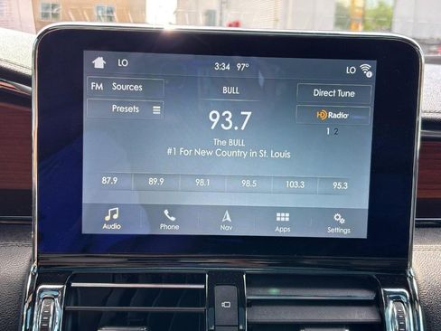 Used 2018 Lincoln Navigator Reserve w/ Technology Package AWD/4WD image 22