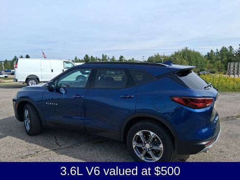 Used 2023 Chevrolet Blazer LT w/ Sound & Technology Package AWD/4WD image 3