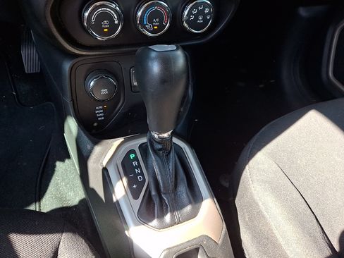 Used 2016 Jeep Renegade Sport w/ Power & Air Group AWD/4WD image 15