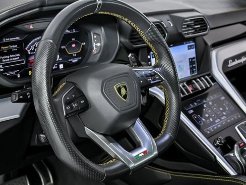 Used 2019 Lamborghini Urus AWD/4WD image 22