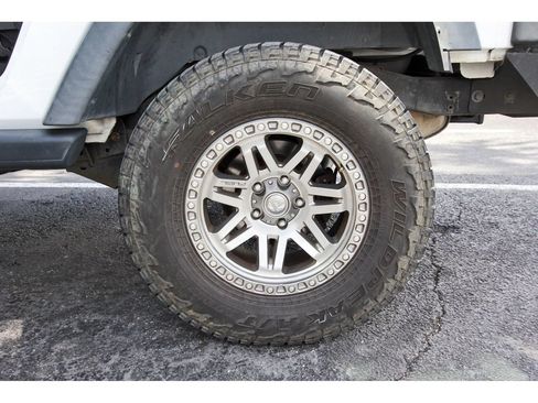 Used 2015 Jeep Wrangler Sport AWD/4WD image 27