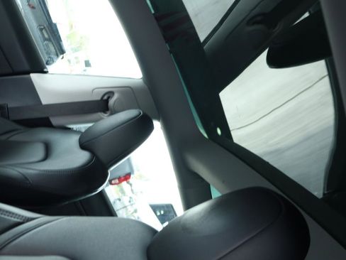 Used 2023 Tesla Model 3 Standard Range RWD image 18