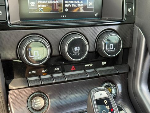 Used 2016 Jaguar F-TYPE R AWD/4WD image 22