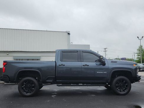 Used 2020 Chevrolet Silverado 2500 LTZ w/ LTZ Premium Package AWD/4WD image 6