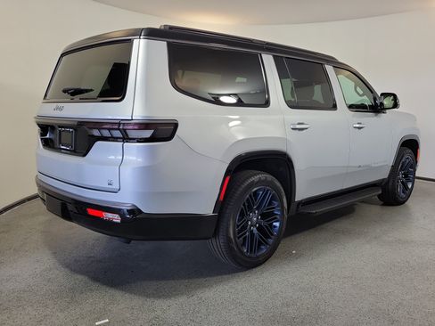 Used 2026 Jeep Grand Wagoneer 4WD image 6