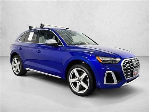 Used 2022 Audi SQ5 Premium Plus w/ Premium Plus Package AWD/4WD image 3