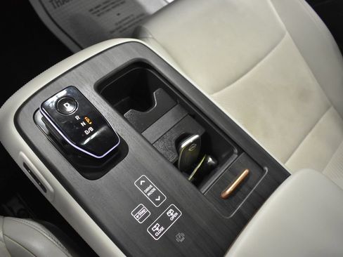 Certified 2023 Nissan Ariya AWD image 21