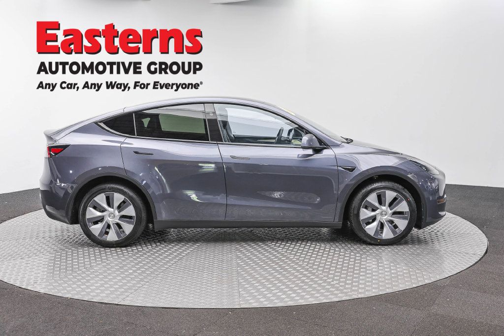 Used 2023 Tesla Model Y Long Range AWD/4WD image 6