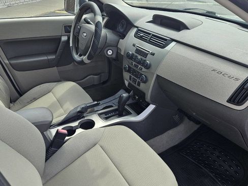 Used 2009 Ford Focus S FWD image 13