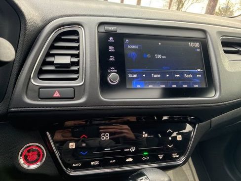 Used 2021 Honda HR-V EX image 30