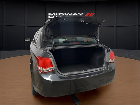 Used 2016 Chevrolet Cruze LS image 20