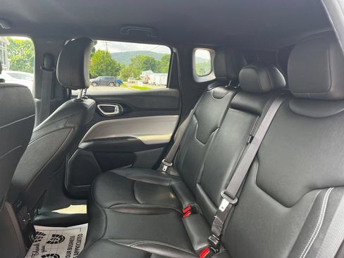 Used 2025 Jeep Compass Limited AWD/4WD image 25