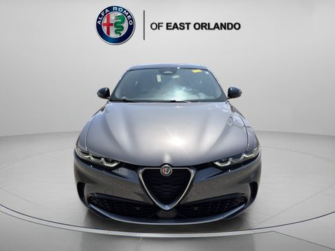 Used 2024 Alfa Romeo Tonale Ti w/ Premium Interior Package AWD/4WD image 3