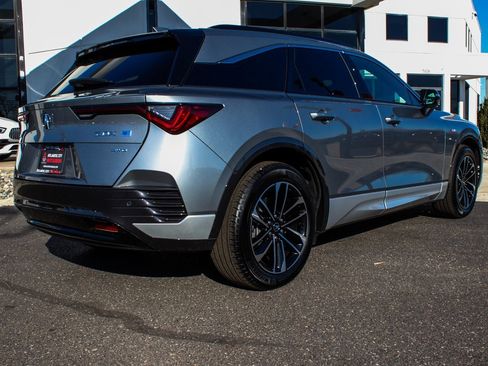 Used 2024 Acura ZDX A-Spec image 6