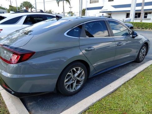 Used 2023 Hyundai Sonata SEL w/ Convenience Package image 3