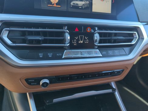 Used 2020 BMW 330i Sedan w/ Driving Assistance Package image 12