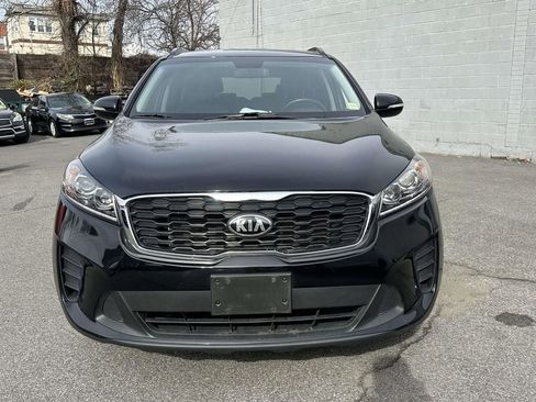 Used 2019 Kia Sorento S image 9