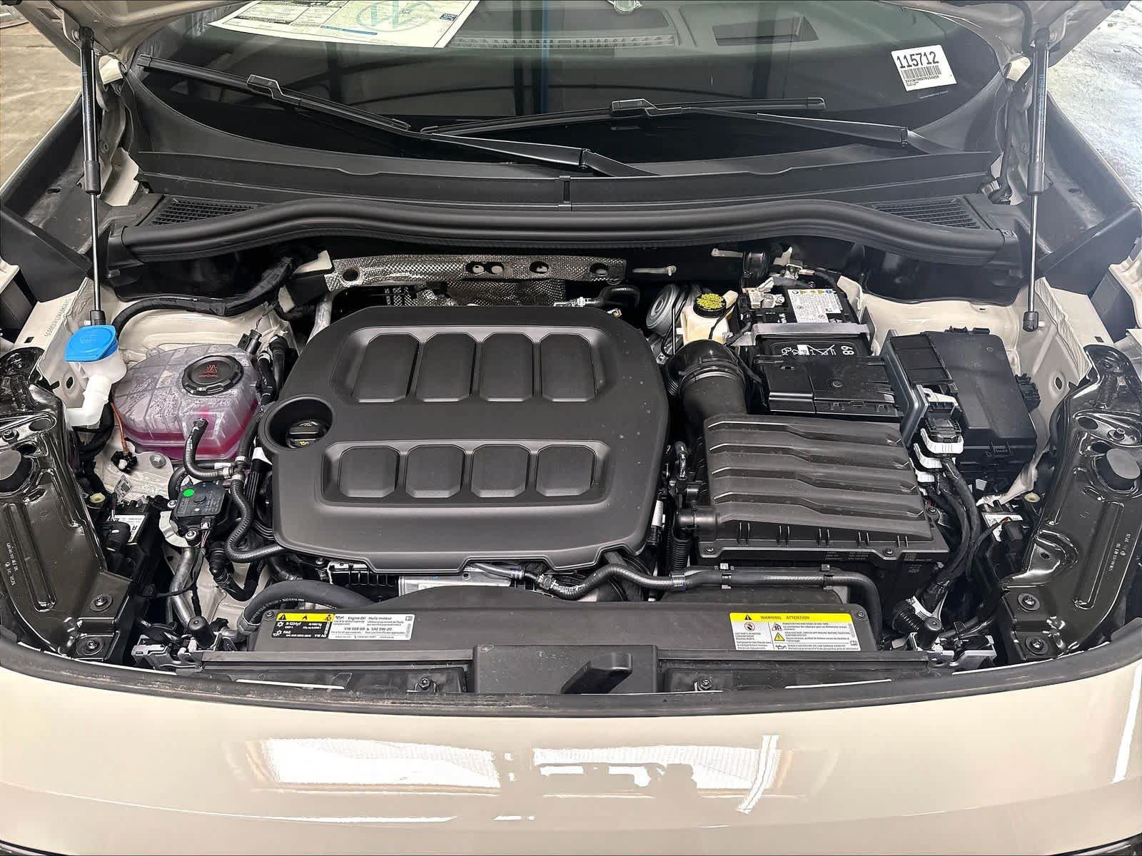 New 2026 Volkswagen Tiguan SEL R-Line AWD/4WD image 12