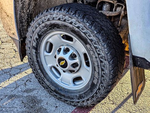 Used 2019 Chevrolet Silverado 2500 W/T w/ WT Convenience Package image 7