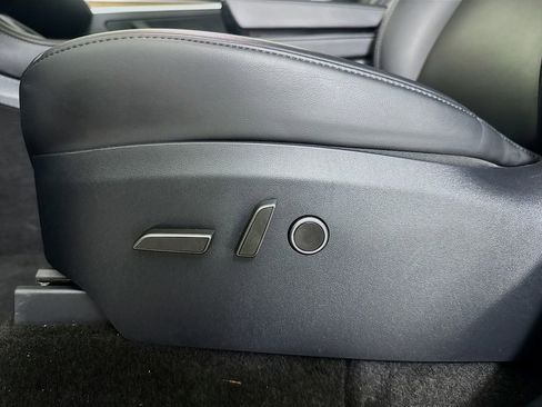 Used 2024 Tesla Model Y Long Range image 20