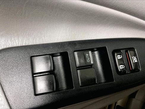 Used 2015 Toyota Tacoma 4x4 Double Cab image 30