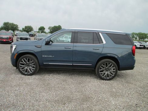 New 2026 GMC Yukon Denali Ultimate AWD/4WD image 6