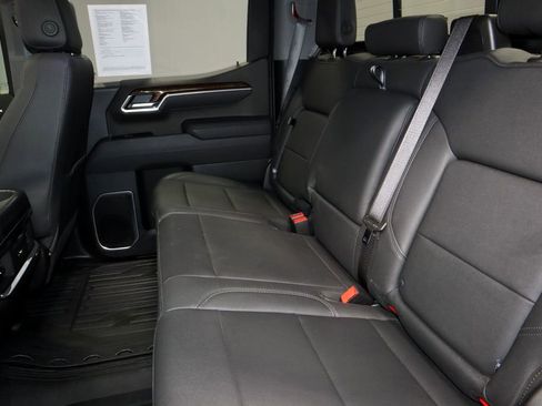 Used 2025 GMC Sierra 1500 Elevation w/ Elevation Premium Package AWD/4WD image 23