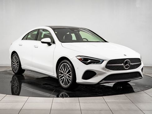 Certified 2025 Mercedes-Benz CLA 250 4MATIC image 5