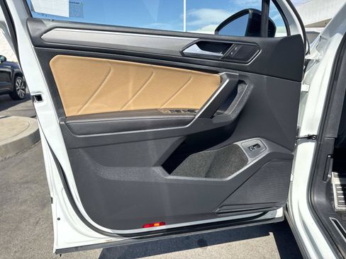 Certified 2024 Volkswagen Tiguan SE R-Line FWD image 21