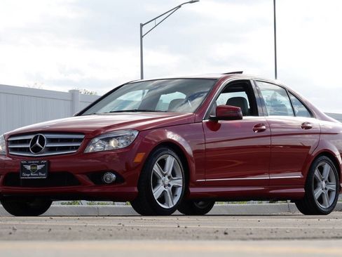 Used 2010 Mercedes-Benz C 300 Sedan image 43