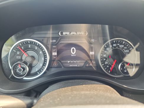 Used 2022 RAM 1500 Big Horn AWD/4WD image 21