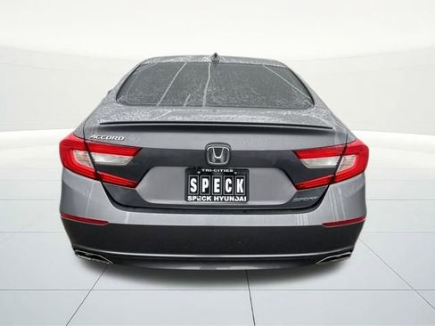 Used 2018 Honda Accord Sport image 4