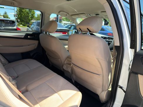 Used 2018 Subaru Outback 2.5i Premium AWD/4WD image 18