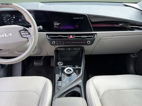 Used 2023 Kia Niro Wind w/ Wind Preserve Package image 7