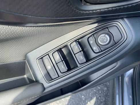 Used 2022 Subaru Crosstrek 2.5i Sport w/ Moonroof Package image 13