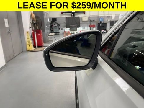 Used 2026 Volkswagen Tiguan SE AWD/4WD image 13