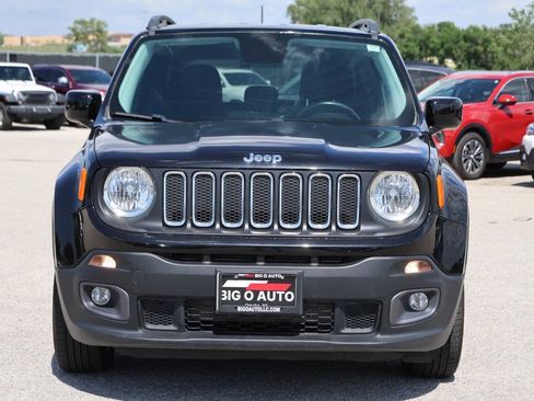 Used 2017 Jeep Renegade Latitude FWD image 5